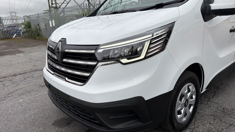 Renault Trafic Lwb Diesel LL30 Blue dCi 130 Advance [Safety] Van